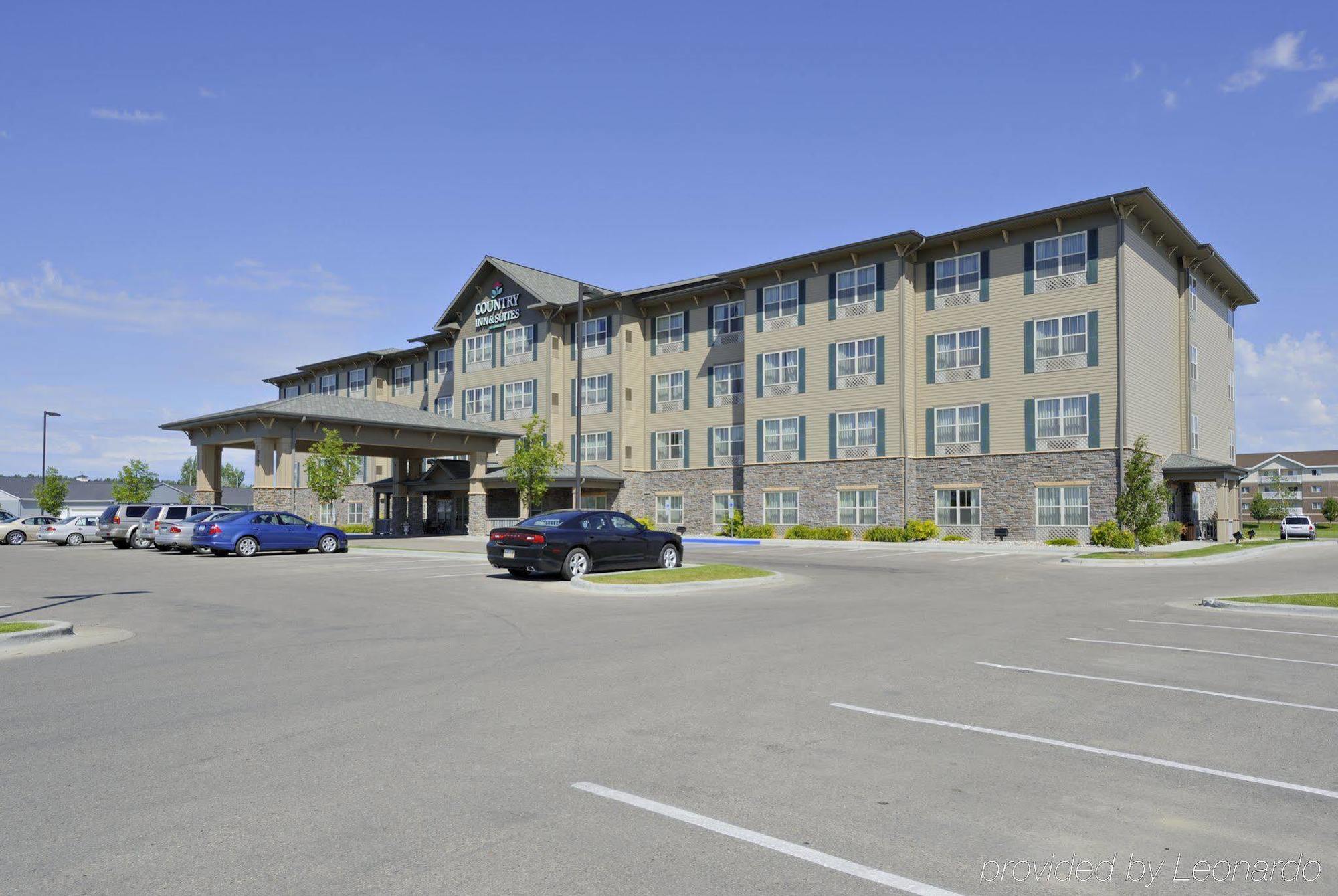 Country & By Radisson, Grand Forks, Nd 3*
